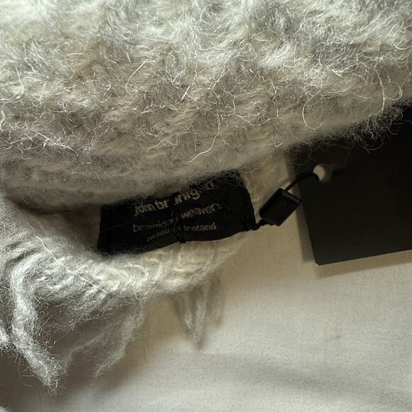 John Branigan Weavers Wool Blend Fringe Scarf Gray Cream Herringbone Womens NWT - Picture 3 of 12